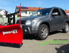 THE BOSS 200cm V-Pflug an SUZUKI Grand Vitara