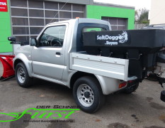 Suzuki Jimny PickUp mit Buyers SaltDogg Aufbaustreuer