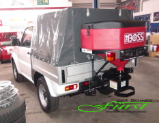 Suzuki Jimny PickUp mit THE BOSS TGS600 Heckanbaustreuer