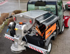 Kubota RTV X1100 mit HILLTIP IceStriker 380 aus Edelstahl mit Vorbefeuchterbaugruppe und Solesprühbalken