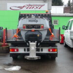 HILLTIP IceStriker Aufbaustreuer in den Größen 380 Liter, 650 Liter und 880 Liter