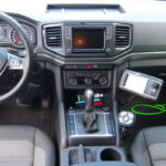 VW Amarok Innenraum mit THE BOSS Tastenfeld und HILLTIP Aufbaustreuer Bedienpult