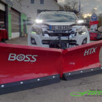 ISUZU D-Max mit 230cm HTX V-Pflug von THE BOSS als professionelles Vario-Schild für den kommunalen und gewerblichen Winterdiensteinsatz